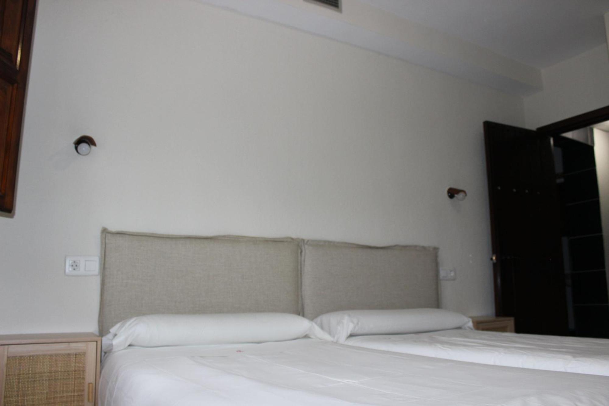 Apartamentos De Astroturismo La Canada Torrejón el Rubio Exteriör bild