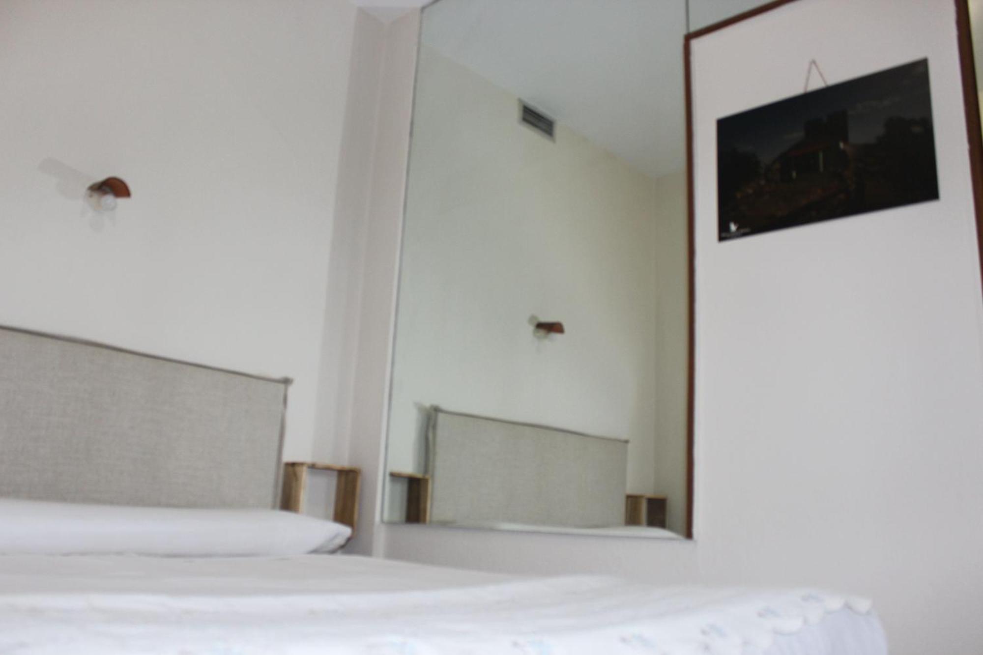 Apartamentos De Astroturismo La Canada Torrejón el Rubio Exteriör bild