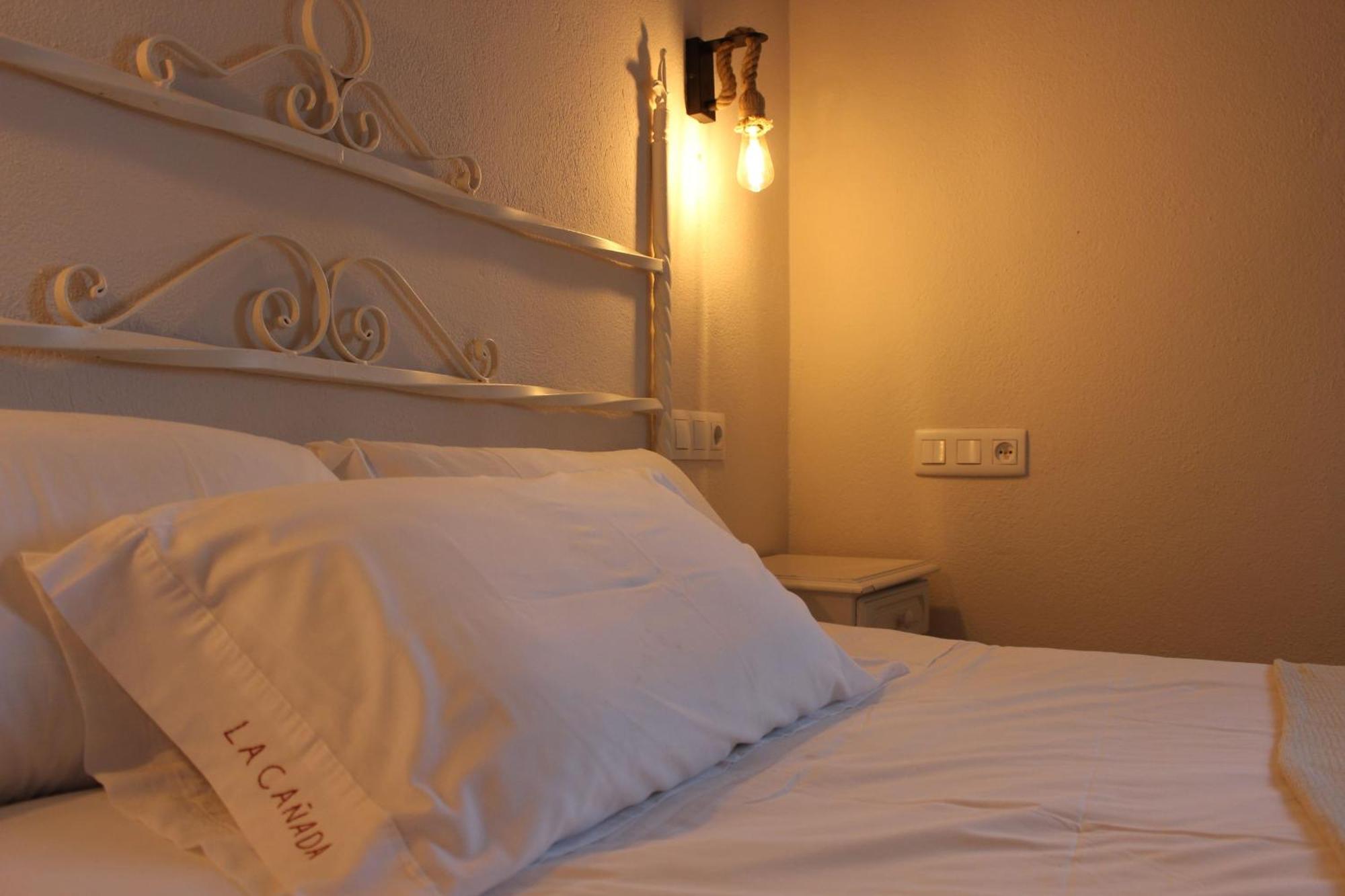 Apartamentos De Astroturismo La Canada Torrejón el Rubio Exteriör bild
