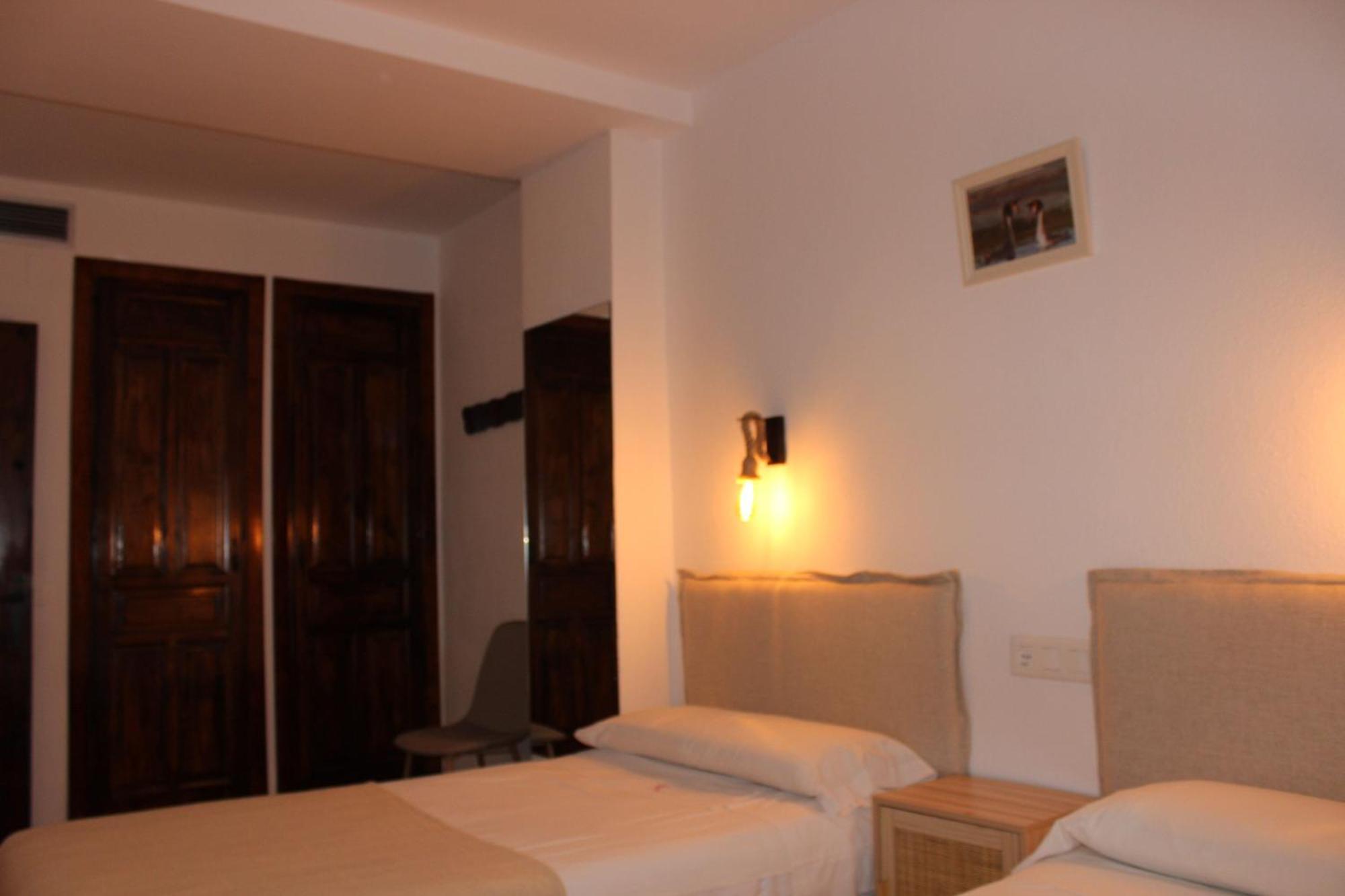 Apartamentos De Astroturismo La Canada Torrejón el Rubio Exteriör bild