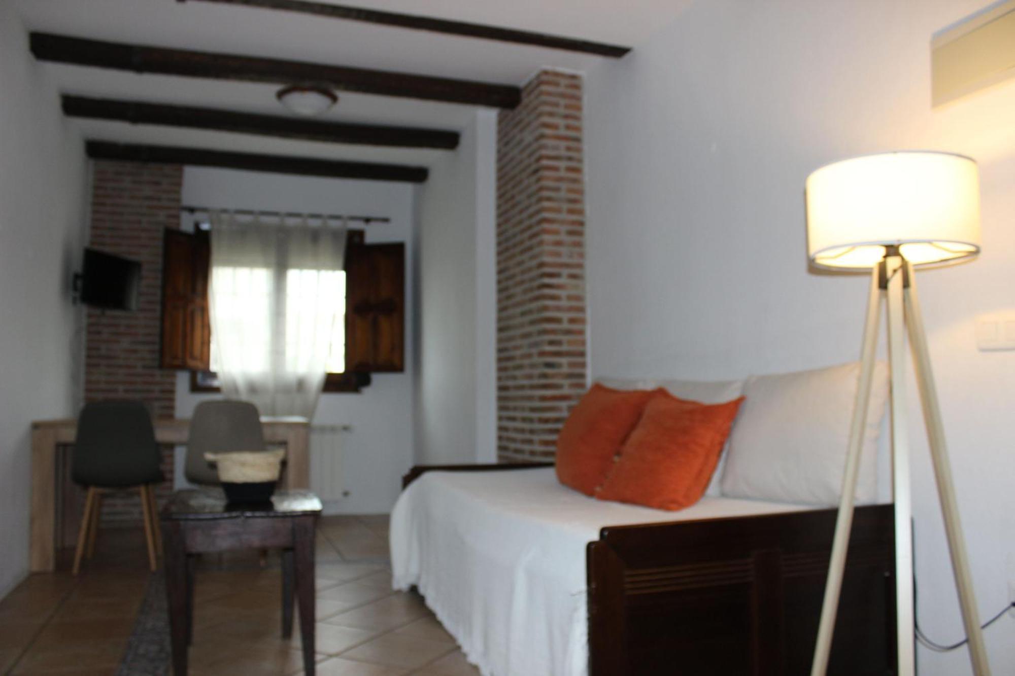 Apartamentos De Astroturismo La Canada Torrejón el Rubio Exteriör bild